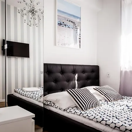 Sopot Holiday Rooms-2
